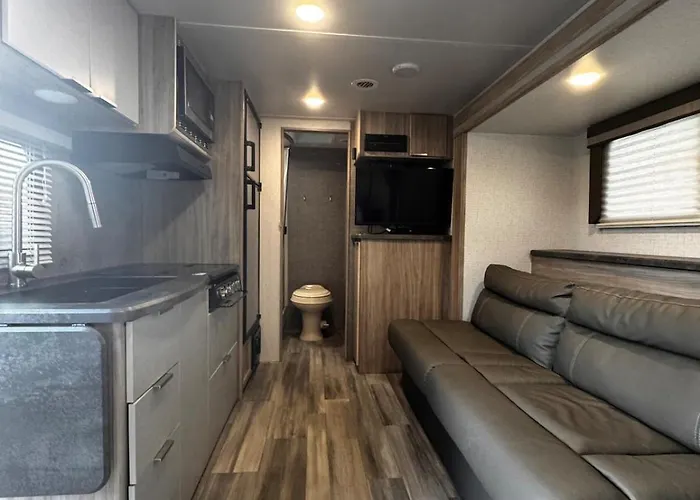 Pretty Traila And To 6 People With Fireplace And Jacuzzi Rio Rico